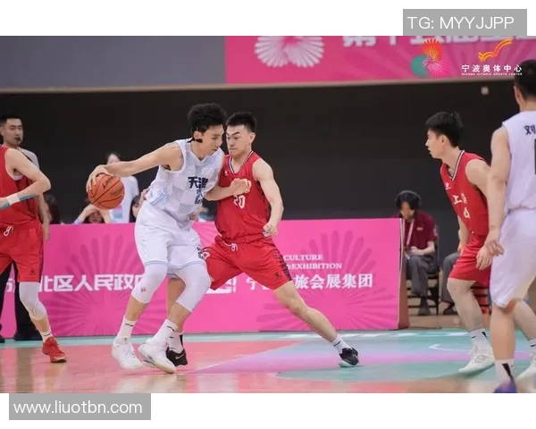 全运会精彩对决上海男篮迎战广东队争夺荣耀与胜利 全运会精彩对决上海男篮迎战广东队争夺荣耀与胜利