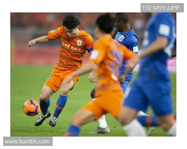 鲁能与申花激战在即球迷期待精彩对决与精彩瞬间 鲁能与申花激战在即球迷期待精彩对决与精彩瞬间