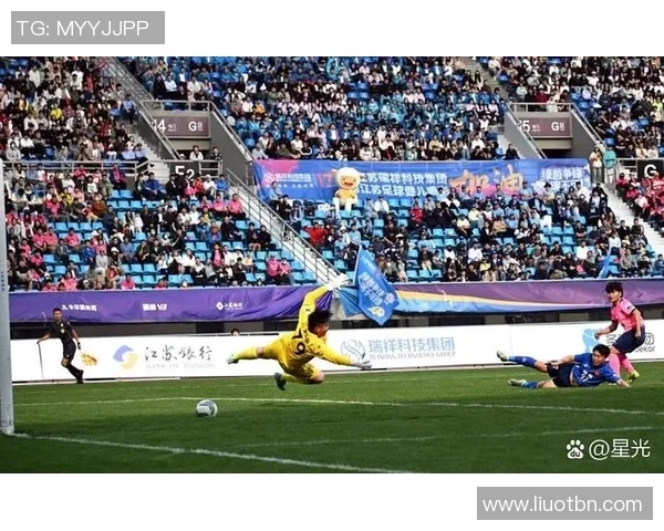 四川队与青岛黄海的激烈对决展现足球魅力与团队精神的巅峰对抗