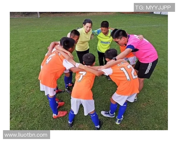 广州足球队配合风格深度解析与其他球队的对比分析MBA 广州足球队配合风格深度解析与其他球队的对比分析MBA