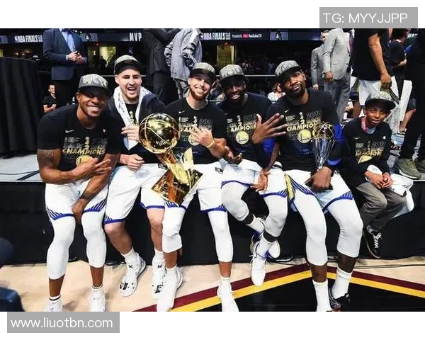 纬来体育直播骑士与勇士激战NBA赛场精彩瞬间回顾与分析